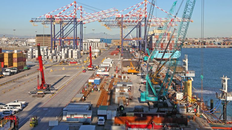 Cape Town Port Crisis May Lead to Court Battles as Fruit Export Industry’s Frustration Mounts
