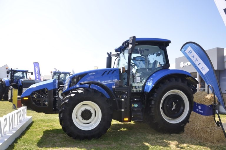 New Holland T6.180 Methane Tractor: Advancing Sustainable Farming