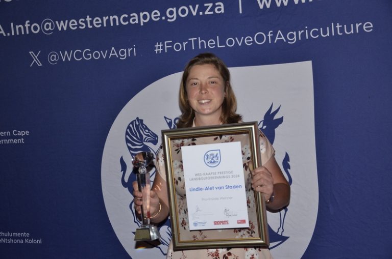 Lindie-Alet van Staden Named 2024 Western Cape Agri-Worker of the Year