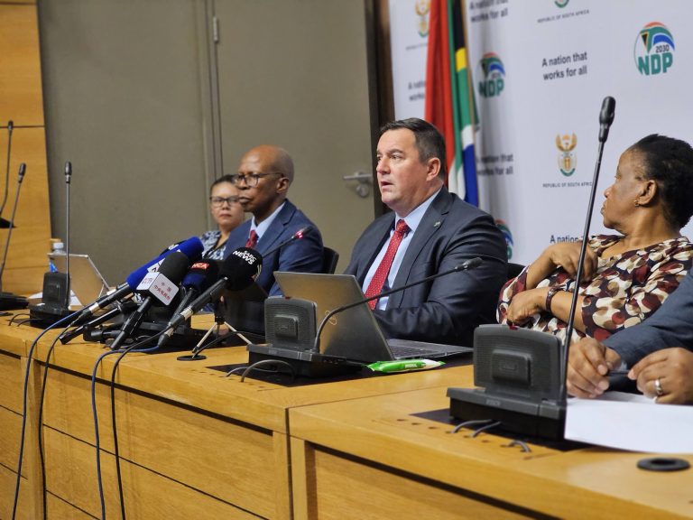 Steenhuisen’s 10-Year Vision for an Foot and Mouth Disease-Free Future